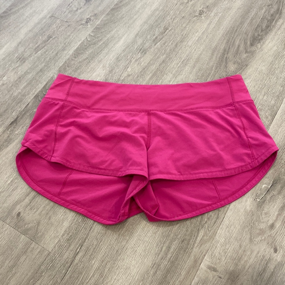 lululemon ripend raspberry speed up shorts LR 2.5”